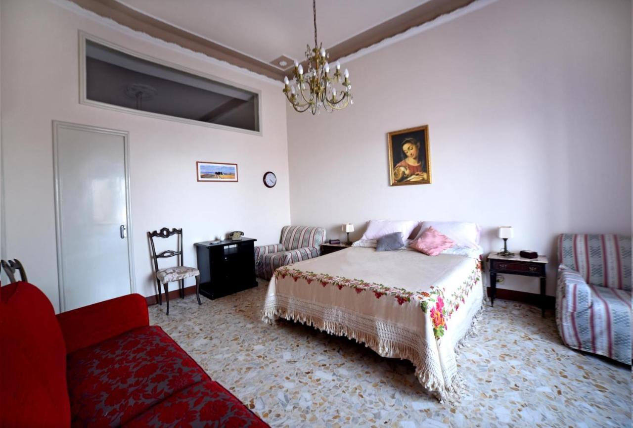 Casa Vacanze Borgata Del Sorbo Acireale Exterior photo